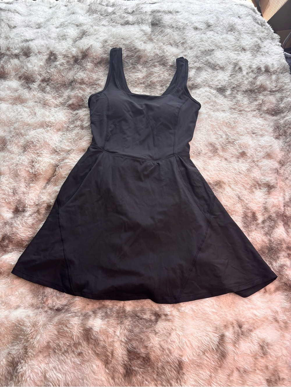 NWOT HALARA Black Scoop Neck Fit-and-Flare tennis dress